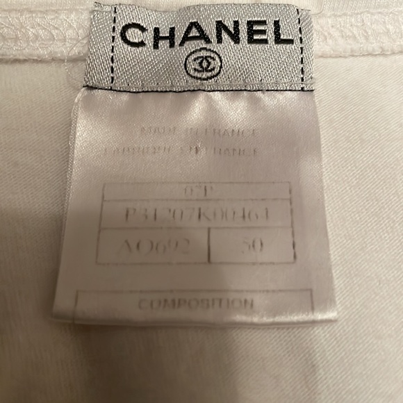 RARE VINTAGE CHANEL t-shirt - Picture 7 of 9